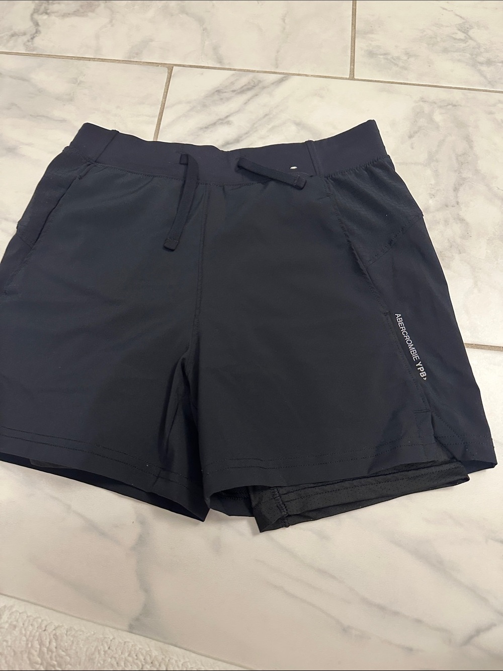 Abercrombie & Fitch kids Black Athletic Shorts size 9/10